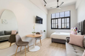 Cosy little studio on Harrington Street